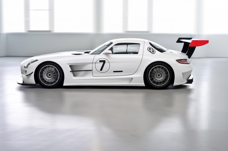  Mercedes-Benz SLS AMG GT3 2010 года  (фото 2 из 47)